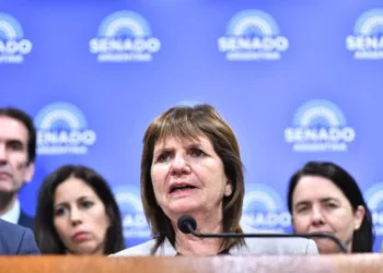 Bullrich: “Estamos cambiando la historia y vamos a fondo»
