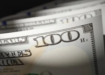 El dólar oficial rebotó y el minorista volvió a los $1.400