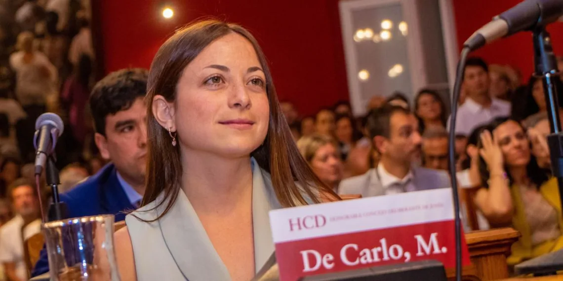 De Carlo le reclama a Provincia poner a la educación como prioridad