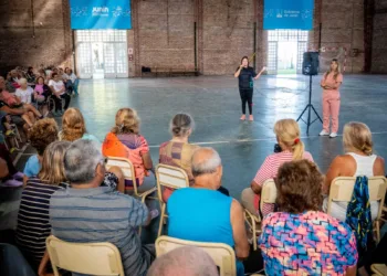 Invitan a adultos mayores a un taller de estimulación cognitiva