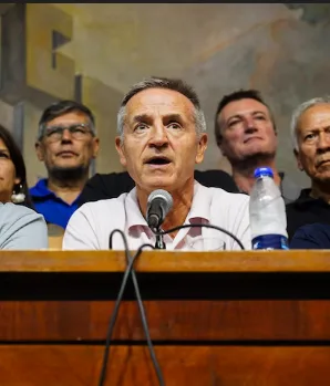 La CGT afirmó que el paro tuvo un acatamiento de más del 90%