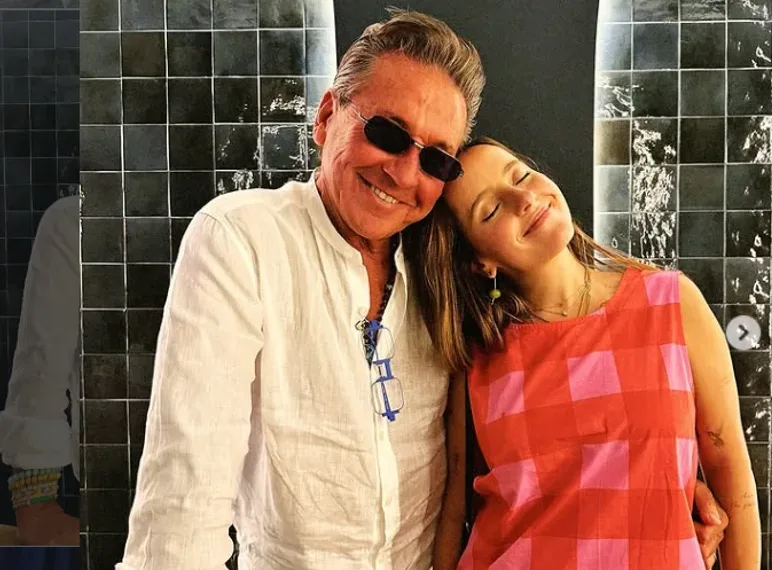 “Loco de amor”: Las nietas de Ricardo Montaner lo verán en concierto por primera vez