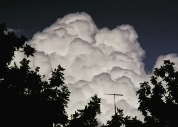 Tormentas en el noroeste bonaerense: lluvias intensas, ráfagas y posible caída de granizo