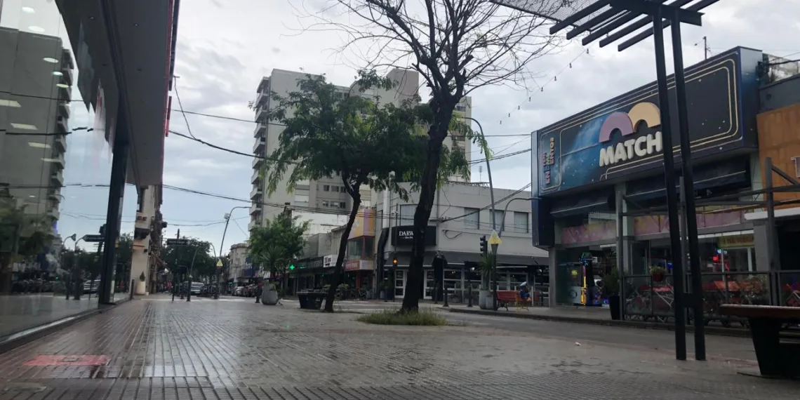 El agua trajo alivio y un marcado descenso de temperatura