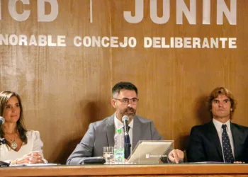 Fiorini pidió avanzar hacia la autonomía municipal y anunció más obra pública