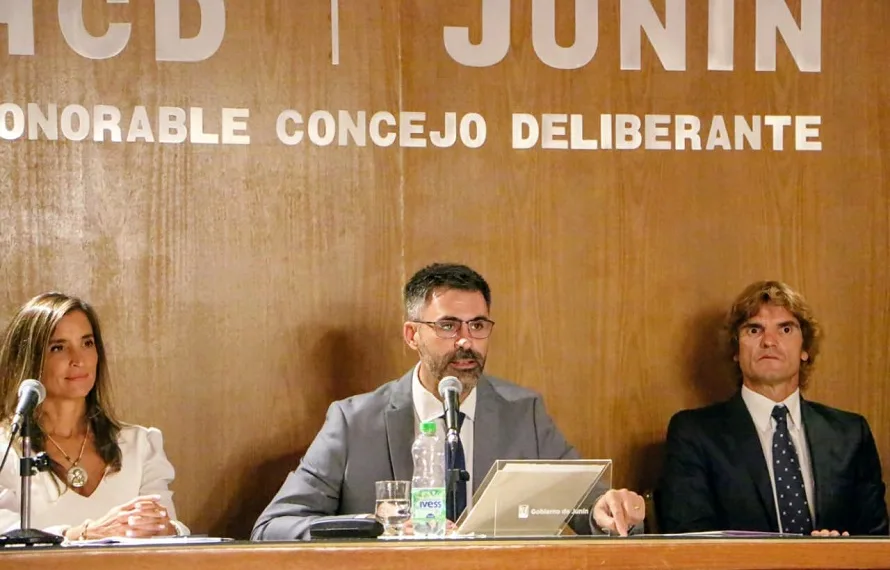 Fiorini pidió avanzar hacia la autonomía municipal y anunció más obra pública