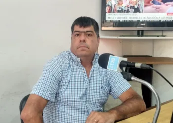 Taxistas pidieron regular el funcionamiento de Uber, mientras se trabaja en la aplicación local