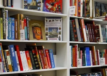 Libreros registran una merma en las ventas, aunque no tan pronunciada como en otros rubros