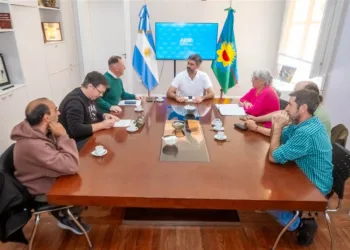 Firma de convenio para la preservación del patrimonio paleontológico