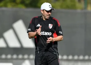 Con aforo reducido, Huracán espera por River