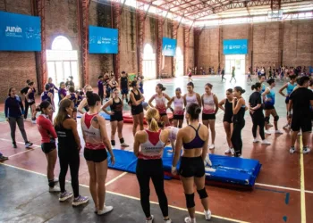 Exitoso campus de gimnasia aeróbica