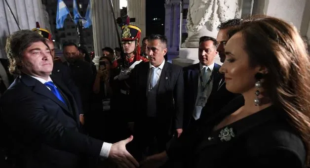 El Gobierno desmiente a Victoria Villarruel y le reclama alineamiento político