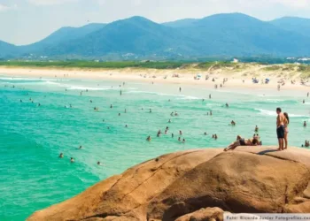 Dólares a Brasil: Florianópolis cerró el verano con 50% más de argentinos