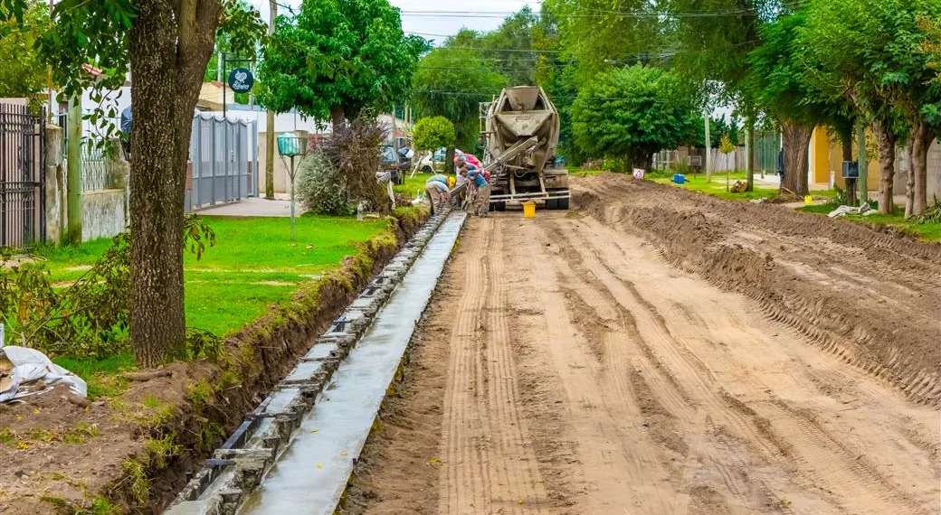 Avanzan las obras de cordón cuneta  en diferentes sectores de la ciudad
