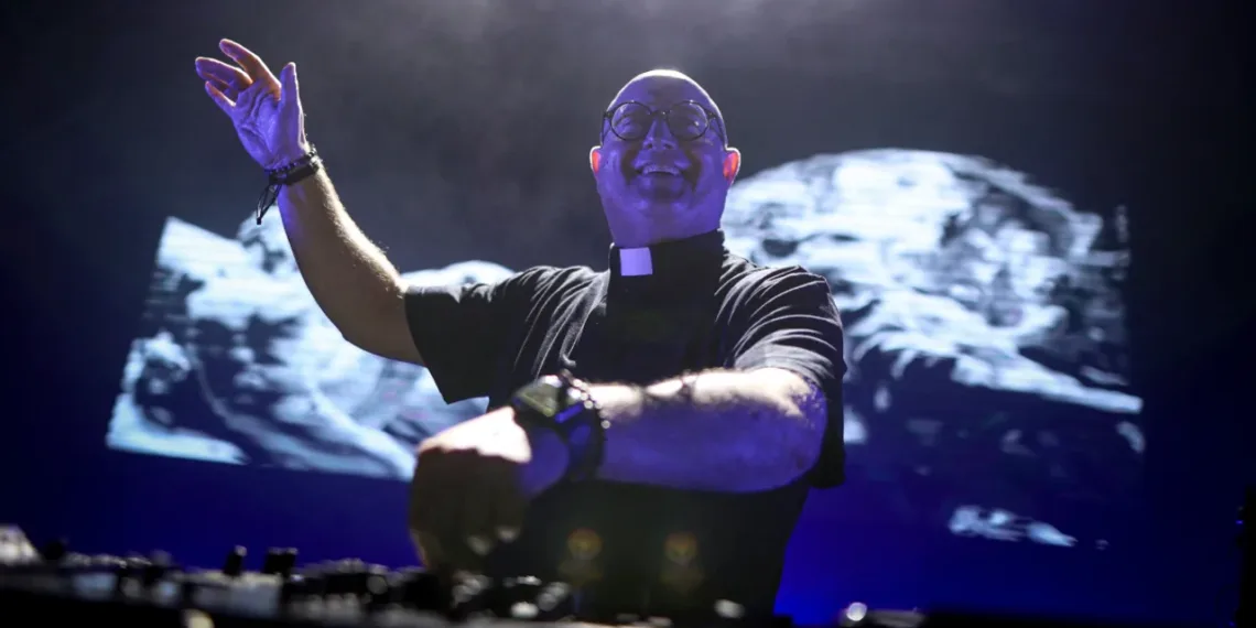 Quién es el “Papa DJ” que homenajeará al Papa Francisco en Plaza de Mayo