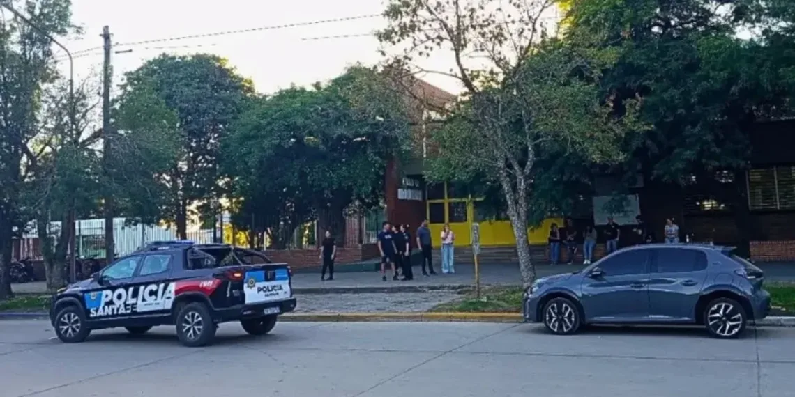 Horror en Santa Fe: un alumno fue armado al colegio y mató a un compañero