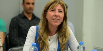 Vaccarezza advirtió que “todavía hay mujeres sin acceso a la salud o educación”