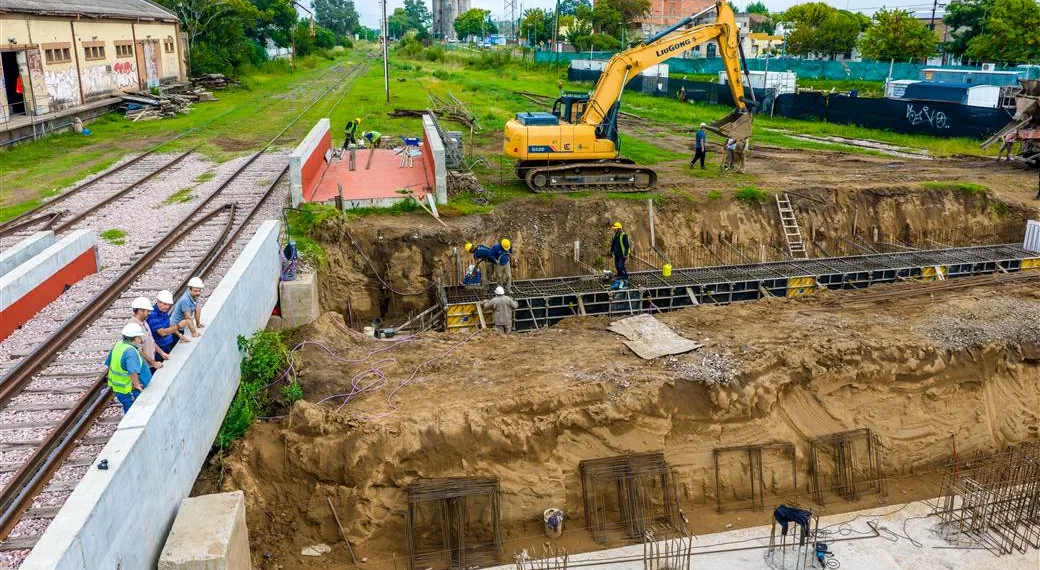 Fiorini y Petrecca recorrieron la obra y destacaron que avanza dentro de los plazos previstos