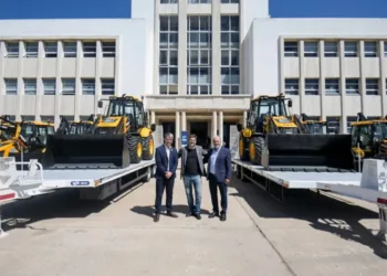 ABSA: primera incorporación de maquinaria vial pesada en su historia