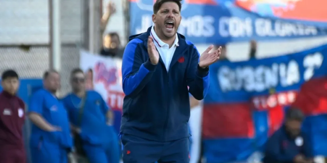 Damián Ayude dejó de ser el técnico de San Lorenzo