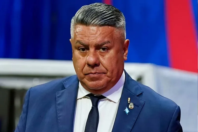 Tapia confirmó que la Selección jugará dos amistosos y volvió a apuntar por la Finalissima frustrada