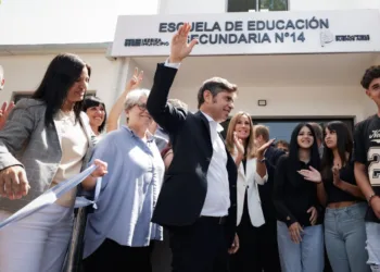Kicillof inauguró seis edificios escolares en Ezeiza: “Es un día histórico”