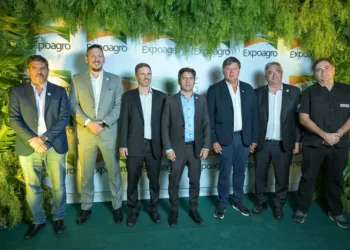 Kicillof tuvo su gesto con el campo y participó de un Expoagro «politizado»