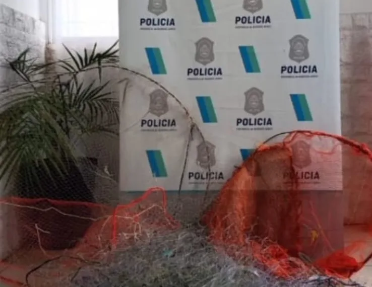 Secuestraron elementos de pesca prohibidos en la Laguna de Gómez