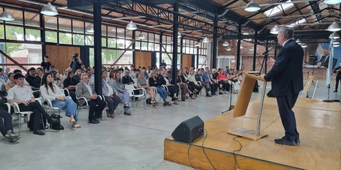 Tamarit: «Lo más valioso que tenemos para pasar a las próximas generaciones es el consenso democrático»