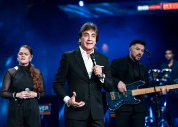 Dante Gebel se lanza el miércoles en Lanús