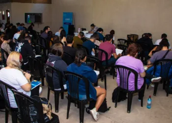 Unos 75 vecinos se capacitaron sobre manipulación segura de alimentos