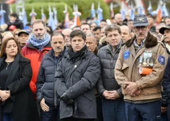 Kicillof participó del acto por el Día de los veteranos y los caídos en Malvinas en Ushuaia