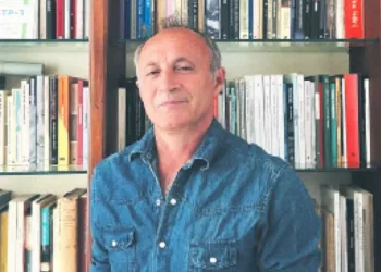 Juan José Becerra: “La crisis que hay en la edición y venta de libros es nunca vista”