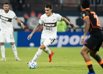 Platense y Lanús juegan por la Copa Libertadores