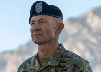 Trump ordenó el retiro inmediato del jefe del  Estado Mayor del Ejército de los Estados Unidos