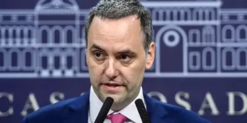 Pareja, con más control en LLA: ahora armó un órgano para coordinar a todos los concejales