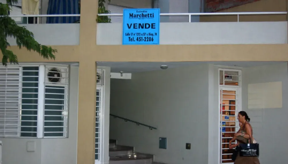 El Gobierno buscará desregular la compraventa de propiedades para bajar costos