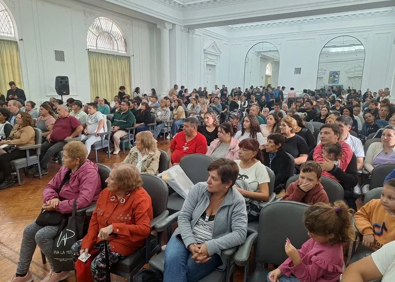 Gentile presidió la entrega de 512 escrituras en Nueve de Julio