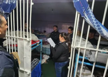 Allanamientos en cárceles bonaerenses: investigan a líder de una red de grooming