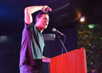 Abad llamó a «poner de pie a la provincia de Buenos Aires»