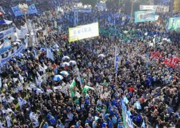 La CGT llamó a ponerle “un límite» al Gobierno de Milei en la marcha por el Día del Trabajador