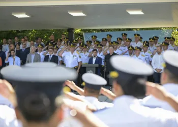 Kicillof encabezó el acto de egreso de 1.547 oficiales de la Policía provincial