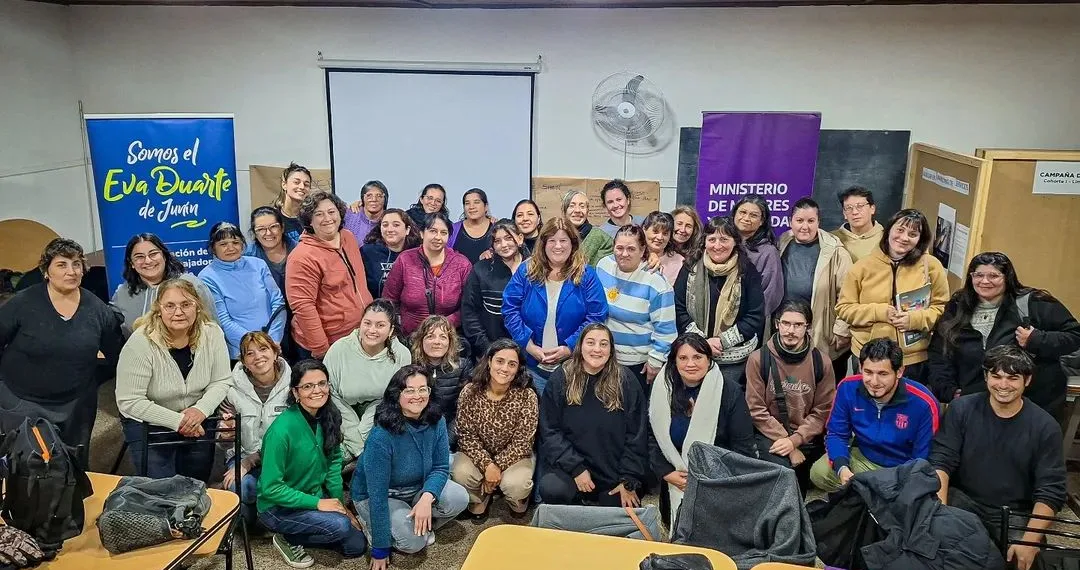 Capacitación para emprendedoras en el CFL 402