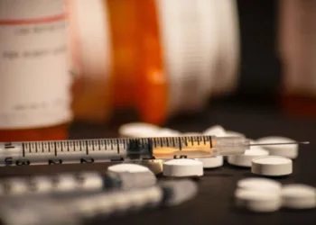 Advierten falta de control en el uso de medicamentos