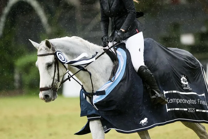 Felicitas Mangas: La joven amazona que conquistó el Nacional y sueña con lo más alto de la equitación