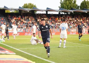 Independiente Rivadavia venció a Tigre y se afianza en la punta