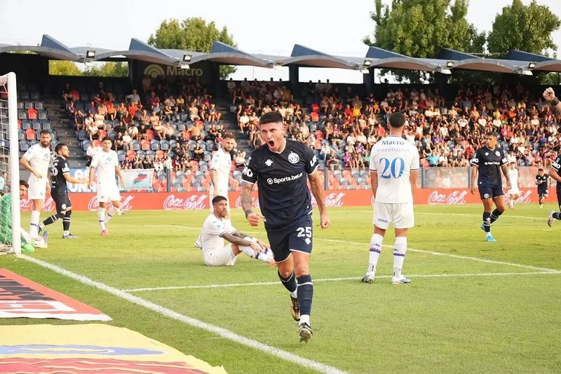 Independiente Rivadavia venció a Tigre y se afianza en la punta