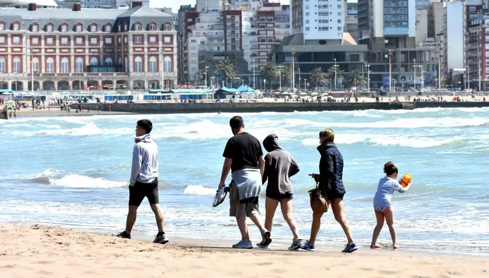 Semana Santa: hubo 2,8 millones de turistas pero más «gasoleros» que en 2025