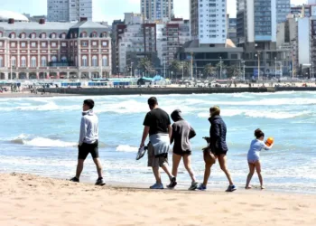 Semana Santa: hubo 2,8 millones de turistas pero más «gasoleros» que en 2025