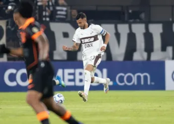 Platense cayó con Corinthians en su debut histórico en la Copa Libertadores